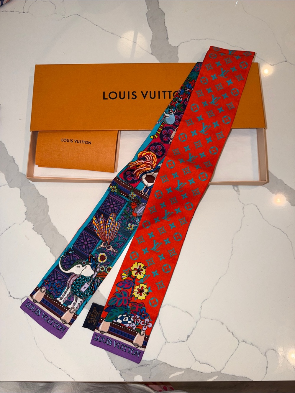 Louis Vuitton thin scarf